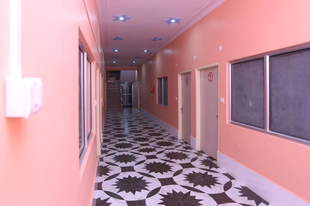 Oyo 22221 Yadav Hotel Bhiwadi Zewnętrze zdjęcie