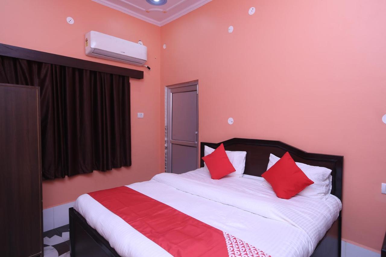 Oyo 22221 Yadav Hotel Bhiwadi Zewnętrze zdjęcie