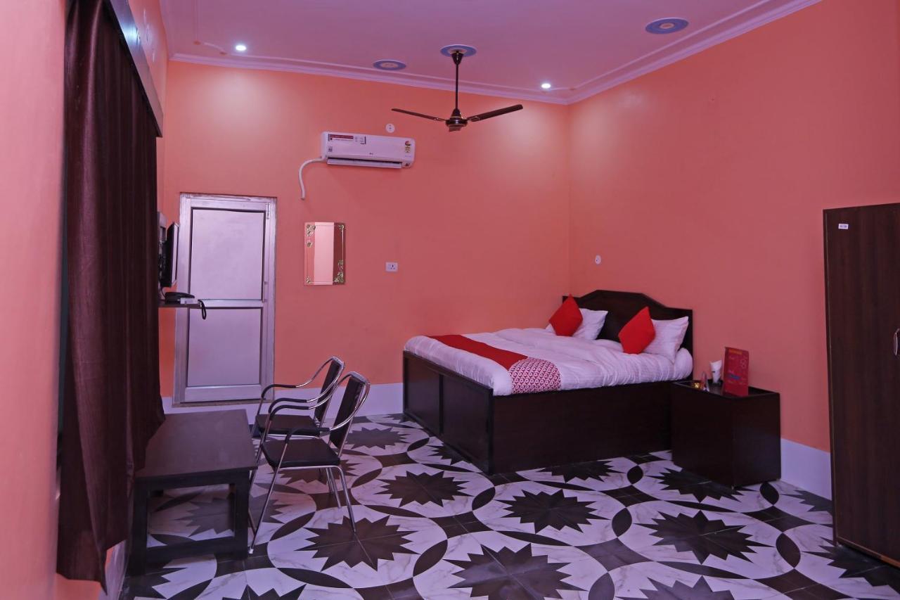 Oyo 22221 Yadav Hotel Bhiwadi Zewnętrze zdjęcie