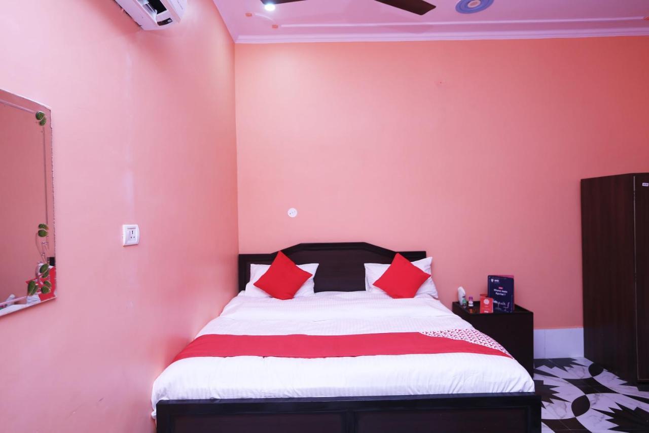 Oyo 22221 Yadav Hotel Bhiwadi Zewnętrze zdjęcie